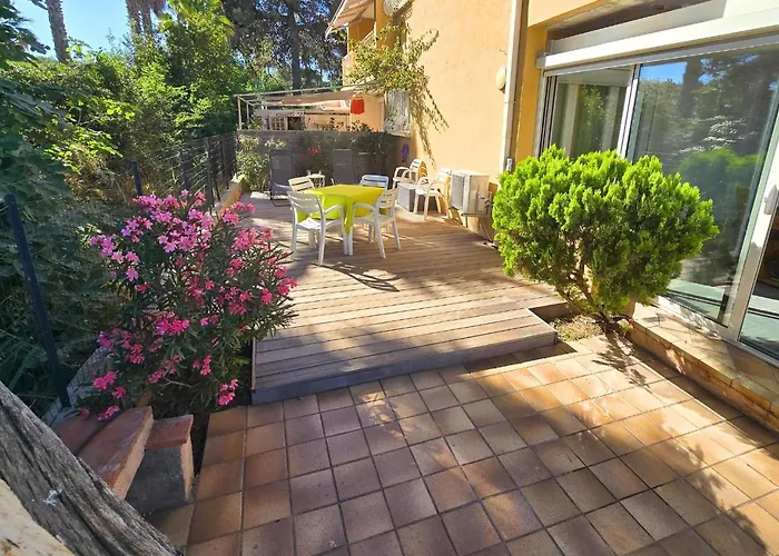 Les Muratiers T2 - Bord De - Terrasse - Clim Hyères