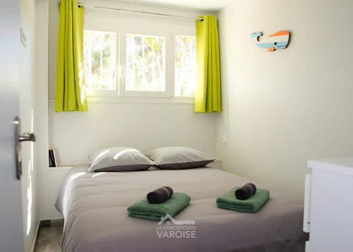 Les Muratiers T2 - Bord De - Terrasse - Clim