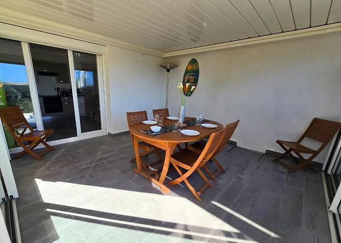 Les Muratiers T2 - Bord De - Terrasse - Clim Appartement *